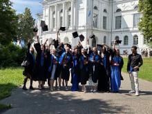 Преподавать, управлять, исследовать: выпускники, которые меняют образование